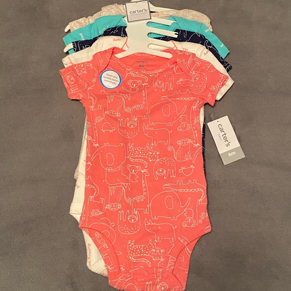 NEW! 5-piece onesies by Carter’s
